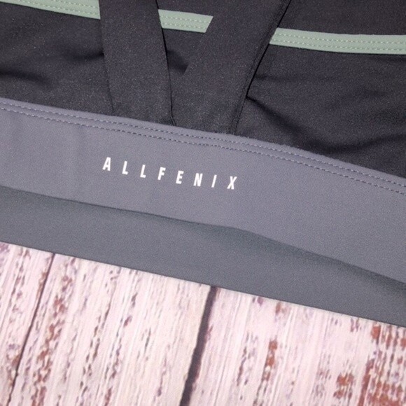 Allfenix athletic sports bra size large - Picture 3 of 6